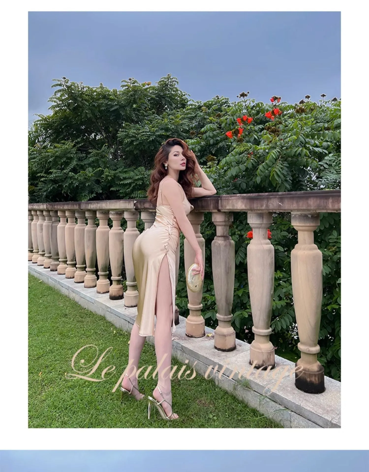 Le Palais Vintage Elegant Beige Sleeveless Silk Swing-neck Side Slit Cocktail Dress-Mena